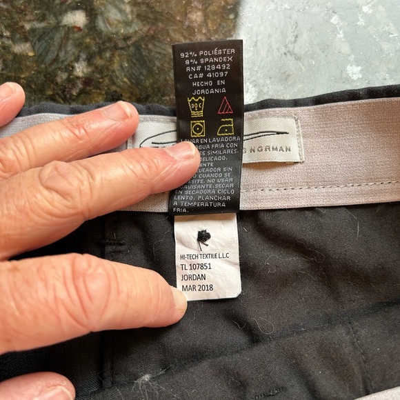 Greg Norman flat front poly/spandex charcoal golf and activewear shorts. 36” - Picture 5 of 8